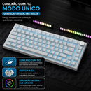 Teclado mecânico com fio AJAZZ AK820 com botões de volume rotativos e teclas hot-swappable para uso em escritório e casa.