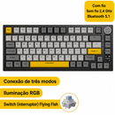 Teclado mecânico com fio AJAZZ AK820 com botões de volume rotativos e teclas hot-swappable para uso em escritório e casa.